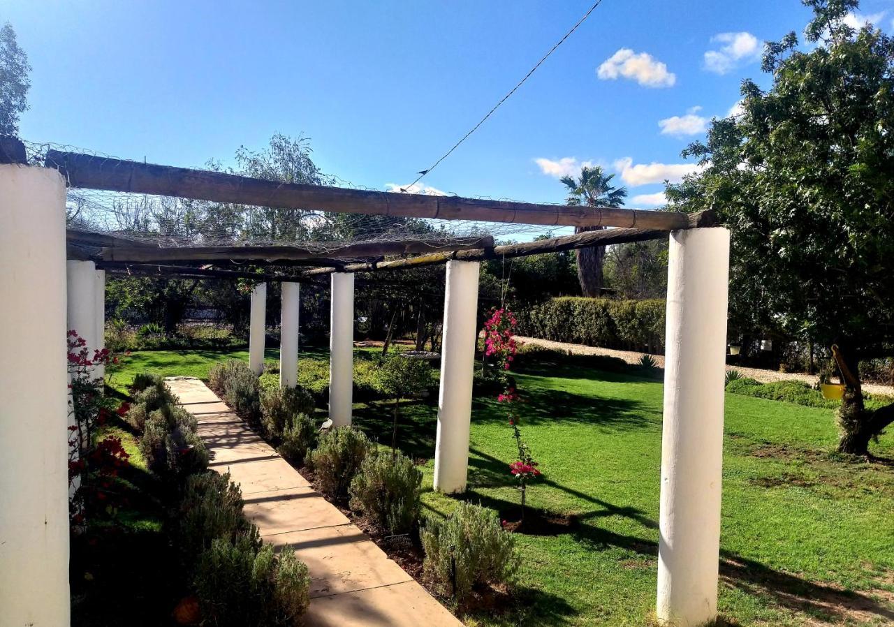 Hotel 86 On Jubilee Oudtshoorn Exterior foto
