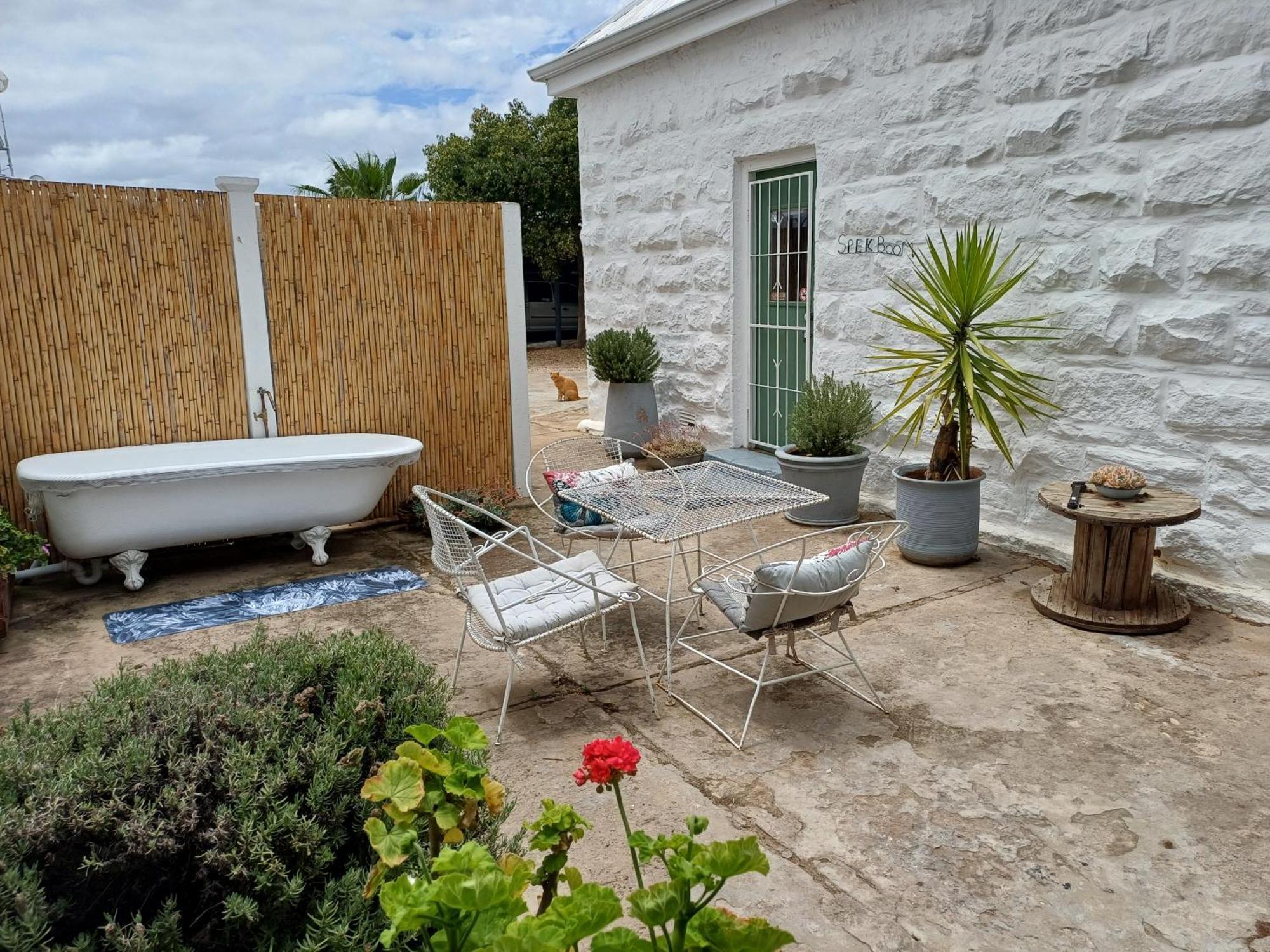Hotel 86 On Jubilee Oudtshoorn Zimmer foto