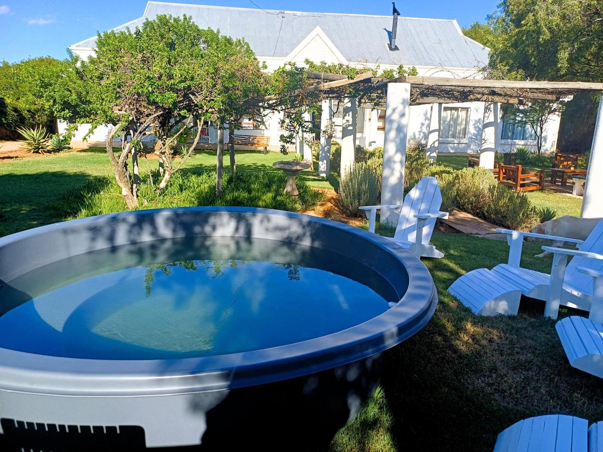 Hotel 86 On Jubilee Oudtshoorn Exterior foto